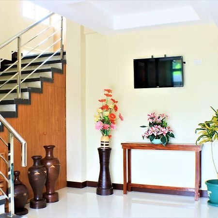 Zen Rooms Greenfields Inn Bohol パングラオ エクステリア 写真