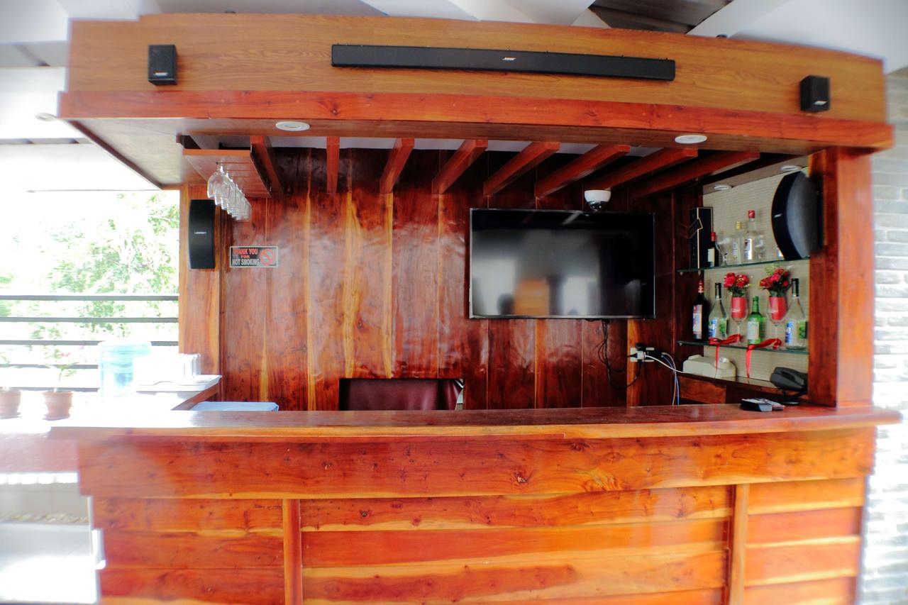 Zen Rooms Greenfields Inn Bohol パングラオ エクステリア 写真